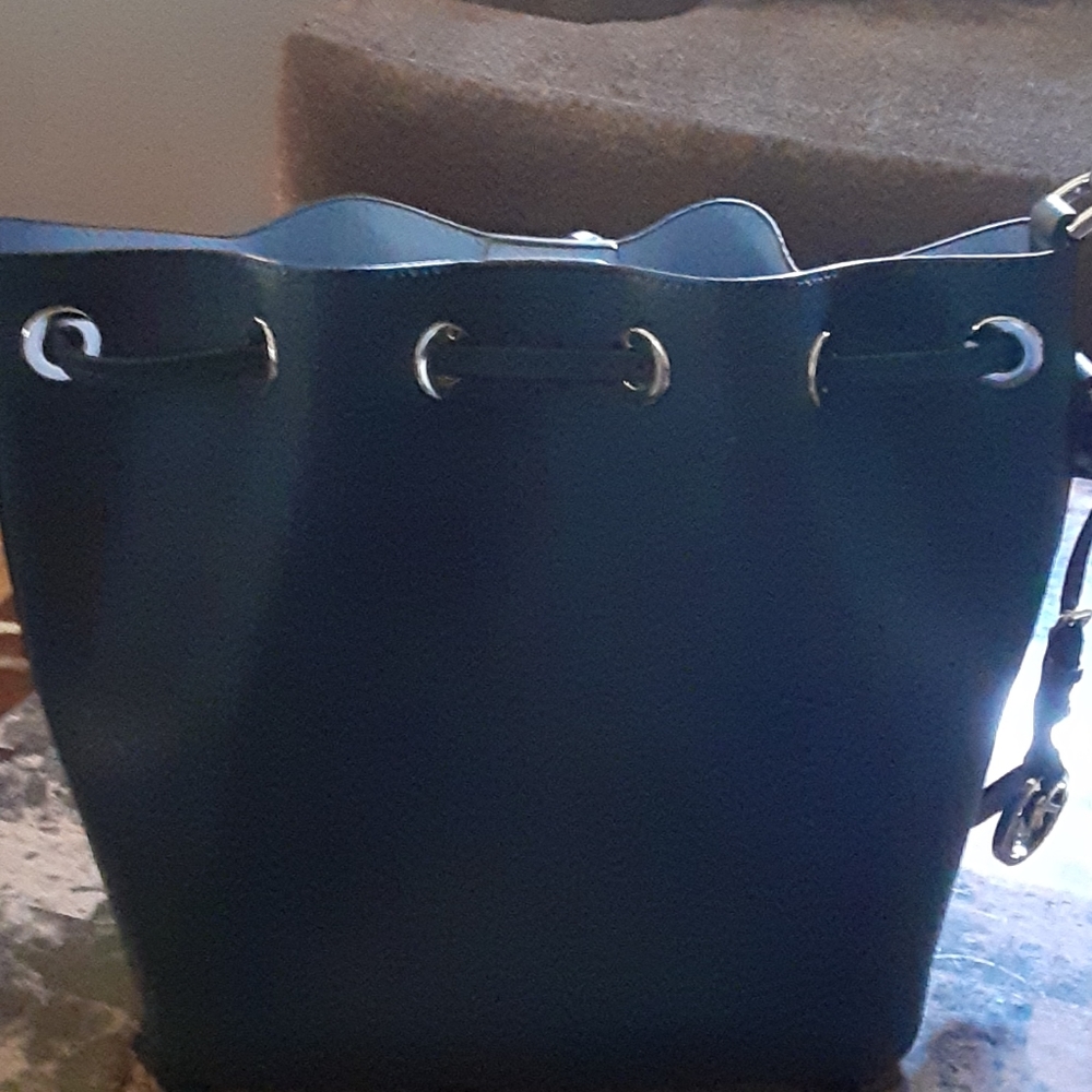 COPY - Mk Shoulder Bag - Picture 4 of 4